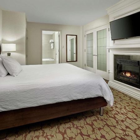 Hilton Garden Inn West Едмънтън Екстериор снимка