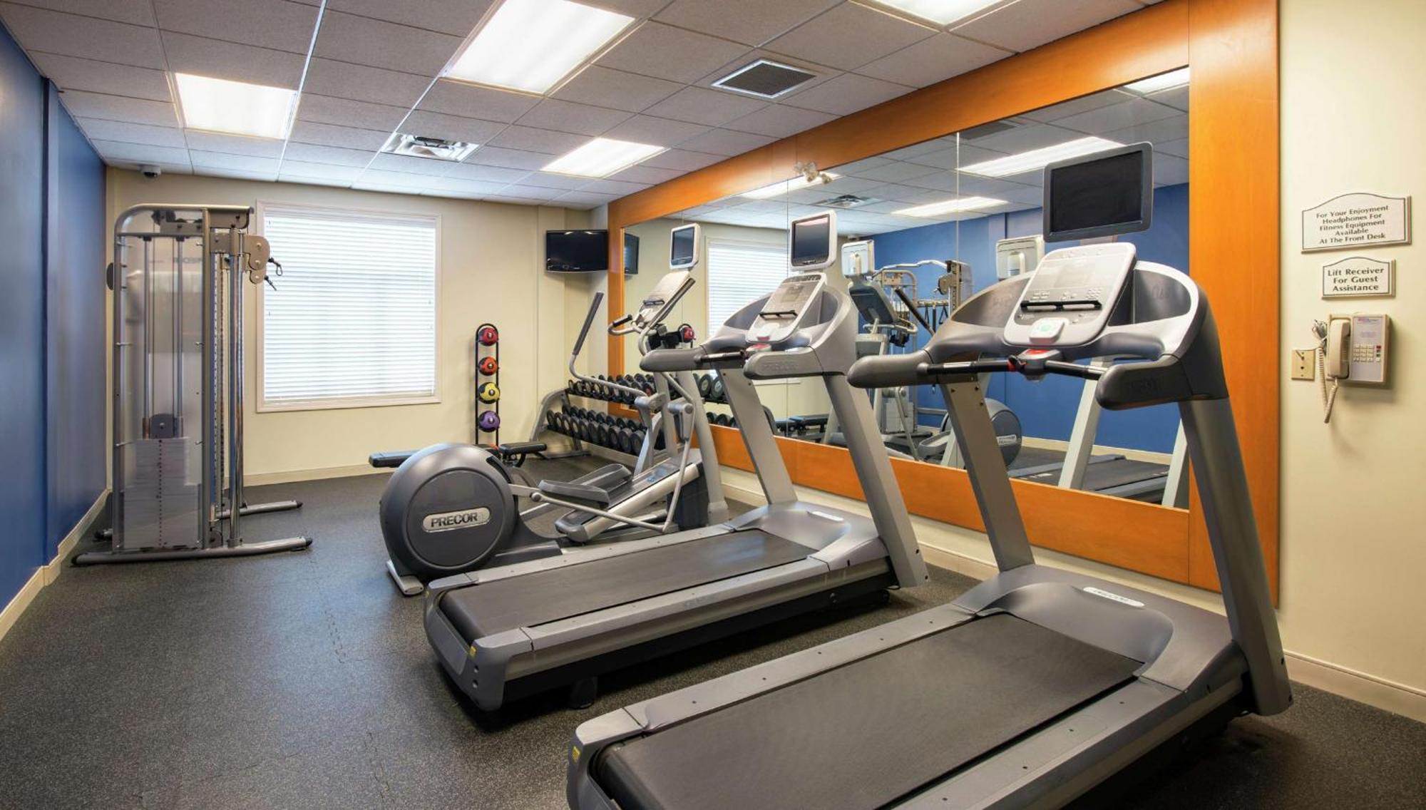 Hilton Garden Inn West Едмънтън Екстериор снимка