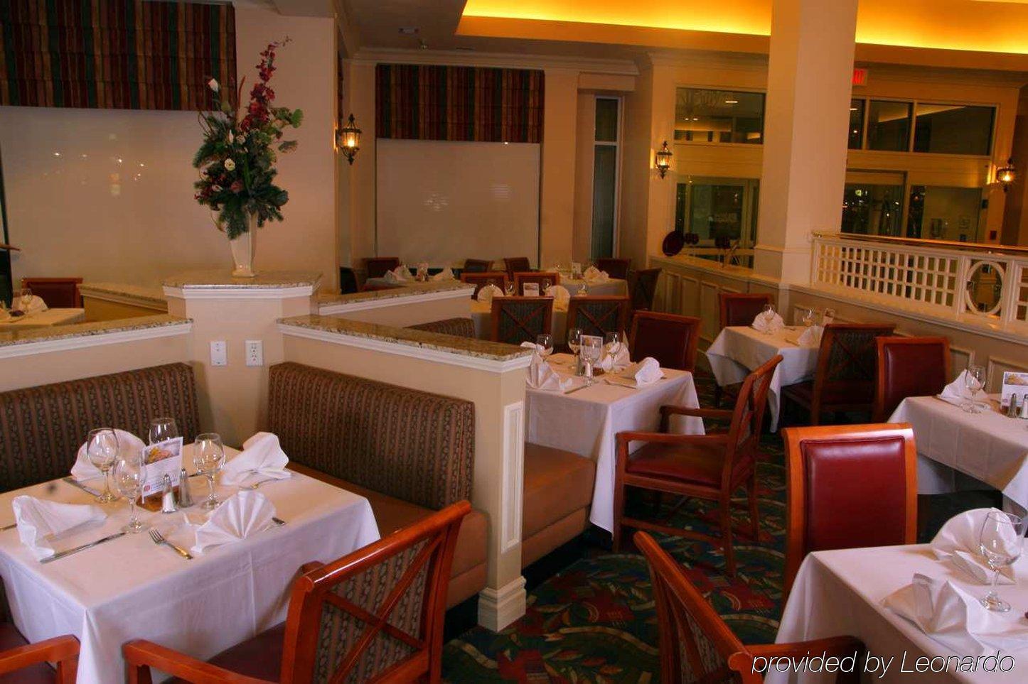 Hilton Garden Inn West Едмънтън Ресторант снимка